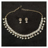 Vilandi Necklace Set