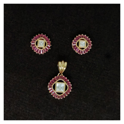 Vilandi Pendant Set