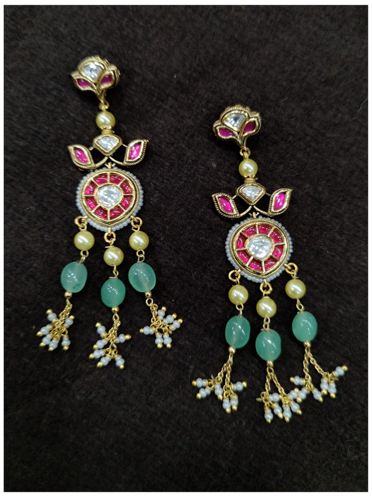 vilandi necklace set